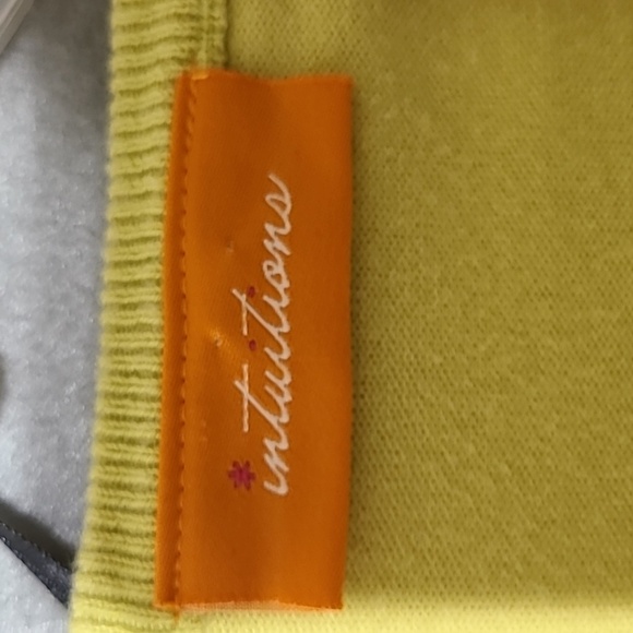 INTUITIONS Green Button Down Sequin Front Cardigan - Size Medium - Picture 5 of 10